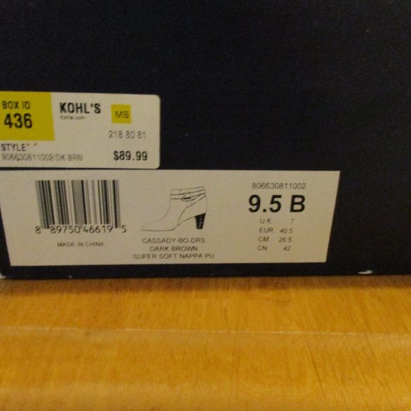 Chaps Dark Brown Size 9.5B - only worn a few times - Picture 4 of 8